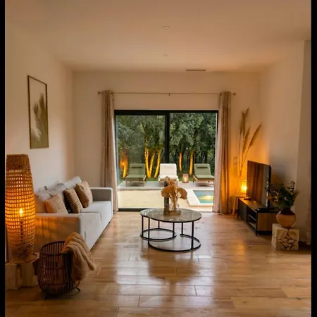 Jardin D'adhemar , Piscine & Charme Villa Grignan